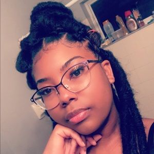 Meet your Posher, Cierra